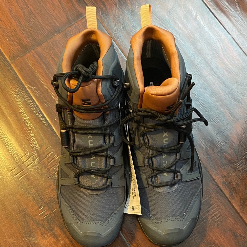 Salomon 
X Ultra 4 Mid GORE-TEX Hiking Boots - Women's